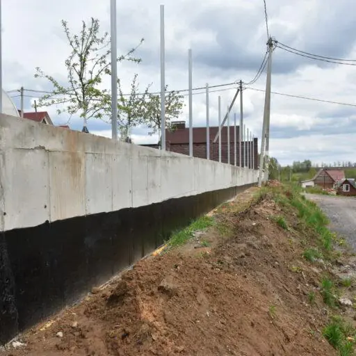 Заливка фундамента под забор